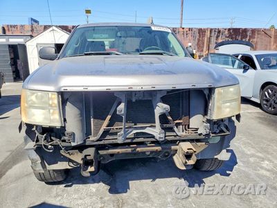 Piąte zdjęcie samochodu w środku: 2007 GMC NEW SIERRA C1500 VIN:3GTEC13CX7G525940 - miniatura