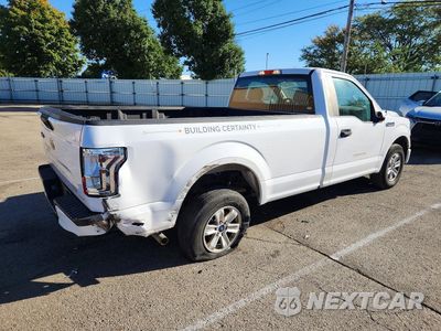 Trzecie zdjęcie samochodu z tyłu: 2015 FORD F150 VIN:1FTMF1C81FKD61614 - miniatura