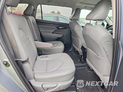 Zdjęcie 11 z 14 samochodu: 2021 TOYOTA HIGHLANDER XLE VIN:5TDGZRBH3MS086175 - miniatura