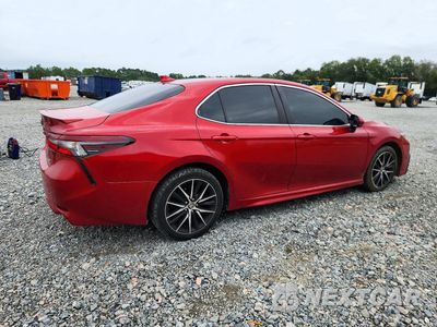 Trzecie zdjęcie samochodu z tyłu: 2021 TOYOTA CAMRY SE VIN:4T1G11AK5MU411681 - miniatura