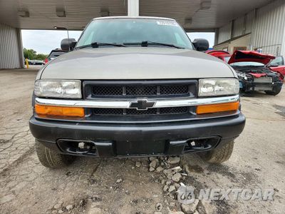 Piąte zdjęcie samochodu w środku: 2003 CHEVROLET S TRUCK S10 VIN:1GCCT19XX38134885 - miniatura