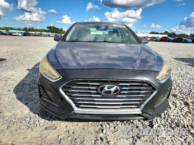 Piąte zdjęcie samochodu w środku: 2018 HYUNDAI SONATA SE VIN:5NPE24AF4JH726474 - miniatura