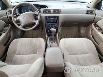 Zdjęcie 8 z 13 samochodu: 1999 TOYOTA CAMRY LE VIN:JT2BG28K0X0361463 - miniatura