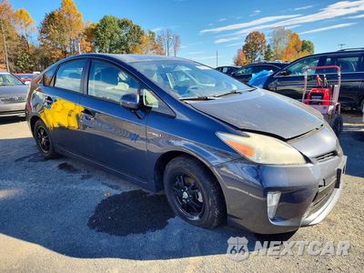 Czwarte zdjęcie samochodu z boku: 2014 TOYOTA PRIUS THREE VIN:JTDKN3DU1E1764319 - miniatura