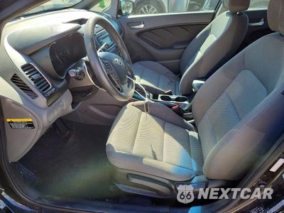 Zdjęcie 7 z 12 samochodu: 2017 KIA FORTE LX VIN:3KPFK4A78HE038411 - miniatura