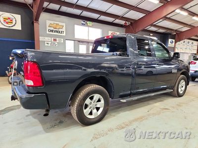 Trzecie zdjęcie samochodu z tyłu: 2017 RAM 1500 ST VIN:1C6RR7FG0HS788411 - miniatura