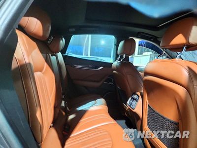 Zdjęcie 11 z 13 samochodu: 2017 MASERATI LEVANTE S LUXURY VIN:ZN661YUL4HX230362 - miniatura