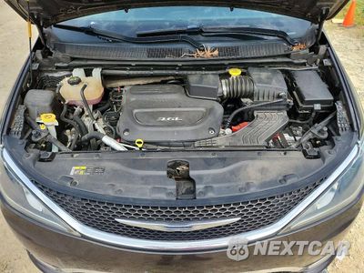 Zdjęcie 12 z 13 samochodu: 2017 CHRYSLER PACIFICA TOURING L VIN:2C4RC1BG9HR534338 - miniatura