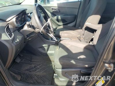 Zdjęcie 7 z 13 samochodu: 2020 CHEVROLET TRAX LS VIN:3GNCJKSB2LL160626 - miniatura