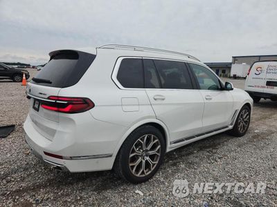 Trzecie zdjęcie samochodu z tyłu: 2023 BMW X7 XDRIVE40I VIN:5UX23EM02P9P81857 - miniatura