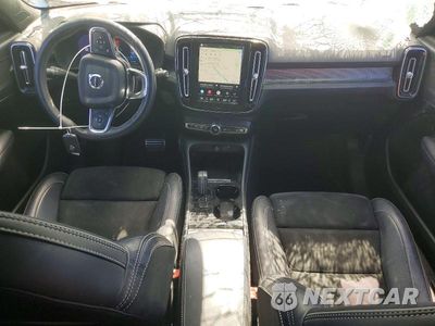 Zdjęcie 8 z 13 samochodu: 2021 VOLVO XC40 RECHARGE VIN:YV4ED3UR1M2522387 - miniatura