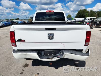 Zdjęcie 6 z 12 samochodu: 2019 RAM 1500 CLASSIC SLT VIN:1C6RR6TT7KS694545 - miniatura