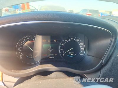 Zdjęcie 9 z 13 samochodu: 2015 LINCOLN MKC VIN:5LMCJ1A99FUJ06180 - miniatura
