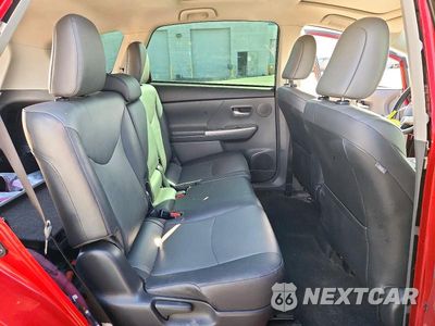 Zdjęcie 10 z 13 samochodu: 2013 TOYOTA PRIUS V FIVE VIN:JTDZN3EU5D3205629 - miniatura