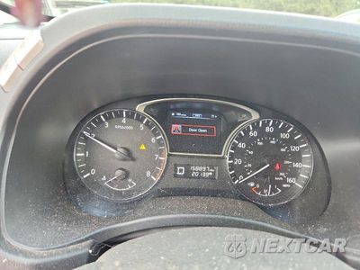 Zdjęcie 9 z 13 samochodu: 2014 NISSAN PATHFINDER SV VIN:5N1AR2MM0EC654730 - miniatura