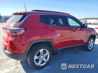 Trzecie zdjęcie samochodu z tyłu: 2023 JEEP COMPASS LATITUDE VIN:3C4NJDBN0PT522014 - miniatura