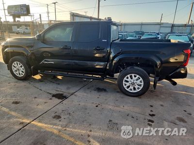 Drugie zdjęcie samochodu z przodu: 2026 TOYOTA TACOMA SR5 VIN:3TMKB5FNXTM066155 - miniatura