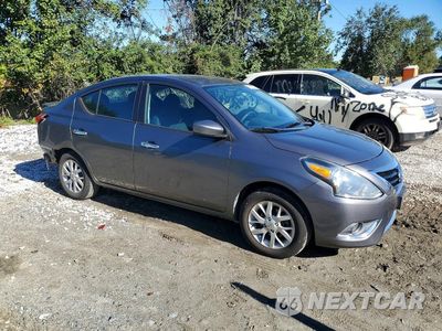 Czwarte zdjęcie samochodu z boku: 2018 NISSAN VERSA SV VIN:3N1CN7AP3JL873137 - miniatura