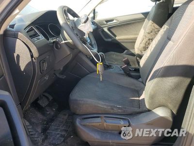 Zdjęcie 7 z 14 samochodu: 2020 VOLKSWAGEN TIGUAN S VIN:3VV1B7AX2LM054406 - miniatura