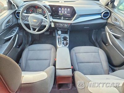 Zdjęcie 8 z 12 samochodu: 2025 CHEVROLET TRAX LS VIN:KL77LFEP5SC120499 - miniatura