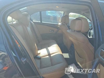 Zdjęcie 10 z 12 samochodu: 2010 BMW 528 XI VIN:WBANV1C51AC444781 - miniatura