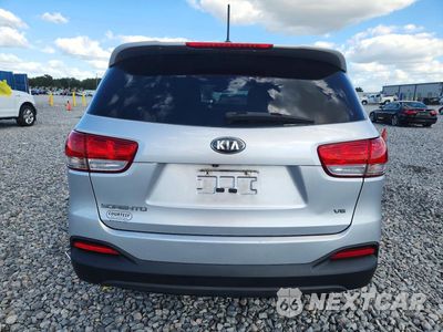Zdjęcie 6 z 13 samochodu: 2018 KIA SORENTO LX V6 VIN:5XYPG4A54JG376093 - miniatura