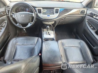 Zdjęcie 8 z 12 samochodu: 2012 HYUNDAI GENESIS 3.8L VIN:KMHGC4DD7CU158113 - miniatura