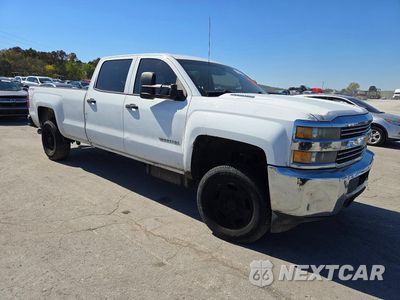 Czwarte zdjęcie samochodu z boku: 2015 CHEVROLET SILVERADO K2500 HEAVY DUTY VIN:1GC1KUE84FF192159 - miniatura