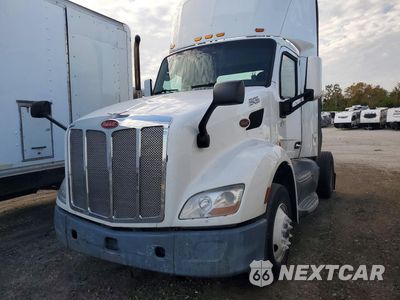 2016 PETERBILT 579 SEMI TRUCK 1XPBA48X8GD328802 - główne zdjęcie licytacji z USA - miniatura