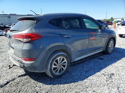 Trzecie zdjęcie samochodu z tyłu: 2017 HYUNDAI TUCSON SE VIN:KM8J3CA4XHU497654 - miniatura