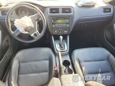 Zdjęcie 8 z 12 samochodu: 2012 VOLKSWAGEN JETTA SE VIN:3VWDX7AJ2CM356350 - miniatura