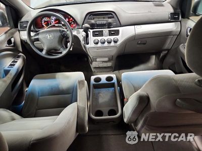 Zdjęcie 8 z 13 samochodu: 2010 HONDA ODYSSEY LX VIN:5FNRL3H27AB088845 - miniatura