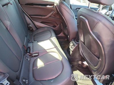 Zdjęcie 11 z 13 samochodu: 2018 BMW X1 XDRIVE28I VIN:WBXHT3C30J3H33284 - miniatura