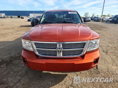 Piąte zdjęcie samochodu w środku: 2008 DODGE DAKOTA QUAD LARAMIE VIN:1D7HW58N18S602443 - miniatura