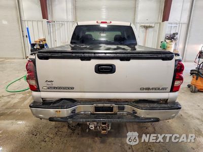Zdjęcie 6 z 13 samochodu: 2004 CHEVROLET SILVERADO K1500 VIN:2GCEK13TX41421830 - miniatura
