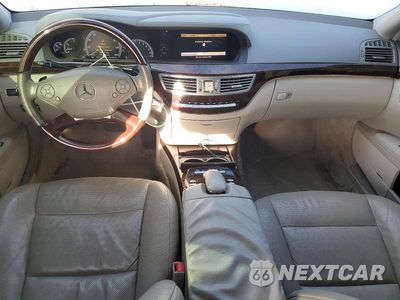 Zdjęcie 8 z 12 samochodu: 2013 MERCEDES-BENZ S 550 VIN:WDDNG7DB6DA494179 - miniatura