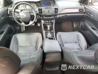 Zdjęcie 8 z 12 samochodu: 2017 HONDA ACCORD SPORT SPECIAL EDITION VIN:1HGCR2F14HA122253 - miniatura
