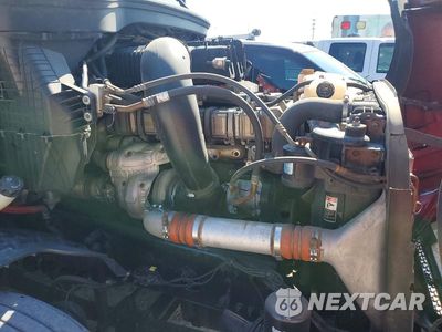 Zdjęcie 11 z 14 samochodu: 2018 FREIGHTLINER CASCADIA 126 SEMI TRUCK VIN:3AKJHHDRXJSJS5394 - miniatura
