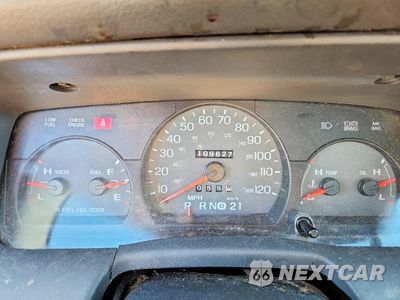 Zdjęcie 9 z 12 samochodu: 2005 MERCURY GRAND MARQUIS GS VIN:2MEFM74W95X614428 - miniatura