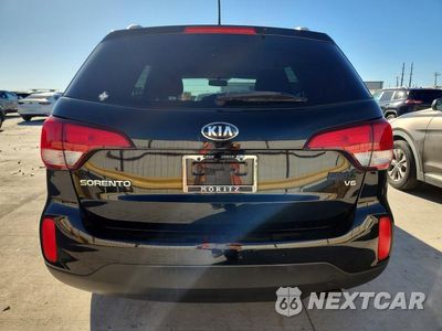 Zdjęcie 6 z 13 samochodu: 2015 KIA SORENTO LX VIN:5XYKT4A76FG601113 - miniatura