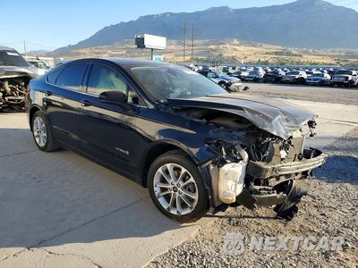 Czwarte zdjęcie samochodu z boku: 2019 FORD FUSION SE VIN:3FA6P0LU8KR105754 - miniatura