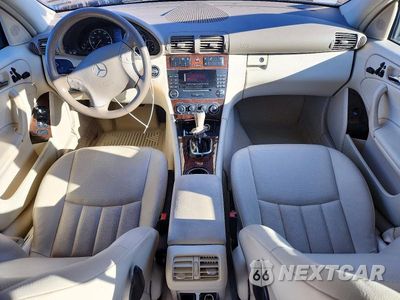 Zdjęcie 8 z 13 samochodu: 2007 MERCEDES-BENZ C 280 4MATIC VIN:WDBRF92H47F922497 - miniatura