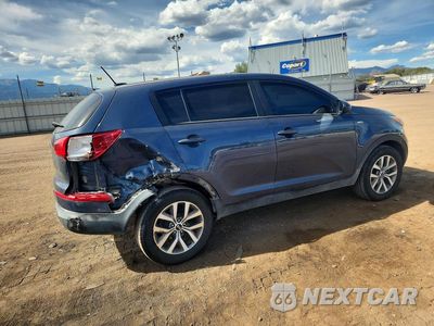 Trzecie zdjęcie samochodu z tyłu: 2016 KIA SPORTAGE LX VIN:KNDPBCAC8G7877713 - miniatura