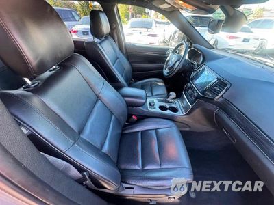 Piąte zdjęcie samochodu w środku: 2019 JEEP GRAND CHEROKEE LIMITED VIN:1C4RJFBG9KC638038 - miniatura
