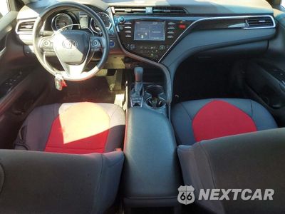 Zdjęcie 8 z 12 samochodu: 2018 TOYOTA CAMRY LE VIN:4T1B31HK0JU503660 - miniatura