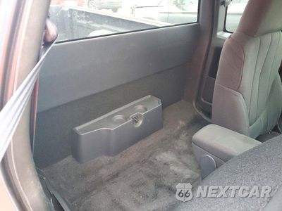 Zdjęcie 10 z 12 samochodu: 2003 GMC SONOMA VIN:1GTDT19X338124395 - miniatura