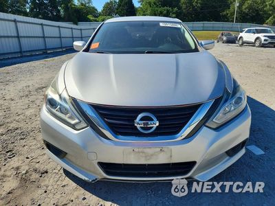 Piąte zdjęcie samochodu w środku: 2017 NISSAN ALTIMA 2.5 S VIN:1N4AL3AP4HC250270 - miniatura