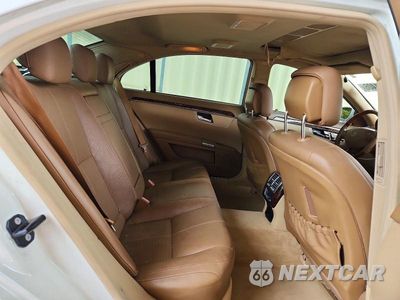 Zdjęcie 10 z 12 samochodu: 2007 MERCEDES-BENZ S 550 VIN:WDDNG71X17A144740 - miniatura