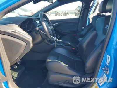 Zdjęcie 7 z 12 samochodu: 2016 FORD FOCUS RS VIN:WF0DP3TH1G4115562 - miniatura