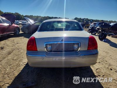 Zdjęcie 6 z 12 samochodu: 2003 LINCOLN TOWN CAR CARTIER VIN:1LNHM83W23Y632960 - miniatura